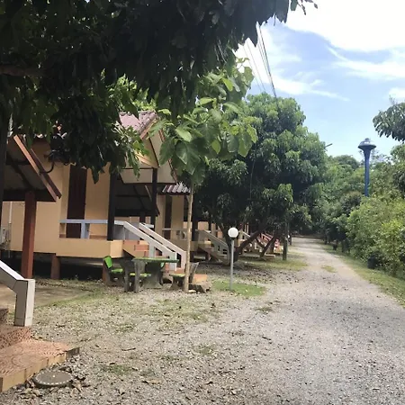 Villa Baan Rai Pu Fa Sattahip Exterior foto