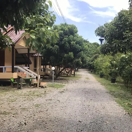 Villa Baan Rai Pu Fa Sattahip Exterior foto