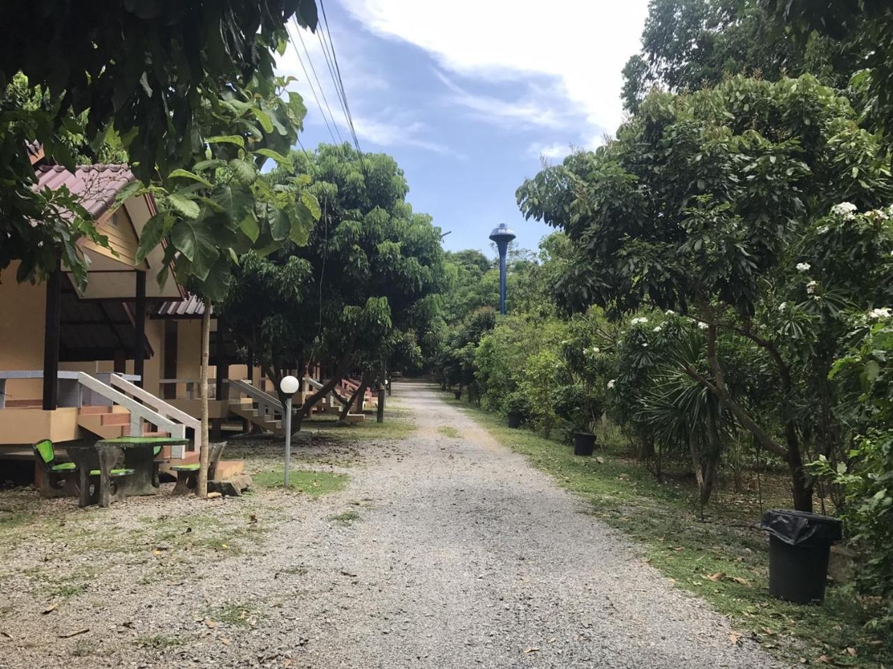 Baan Rai Pu Fa Lodge Sattahip