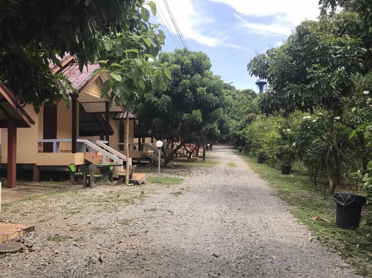 Baan Rai Pu Fa Lodge Sattahip